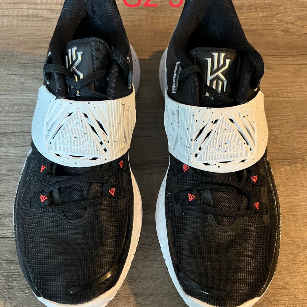 Nike Kyrie low 3